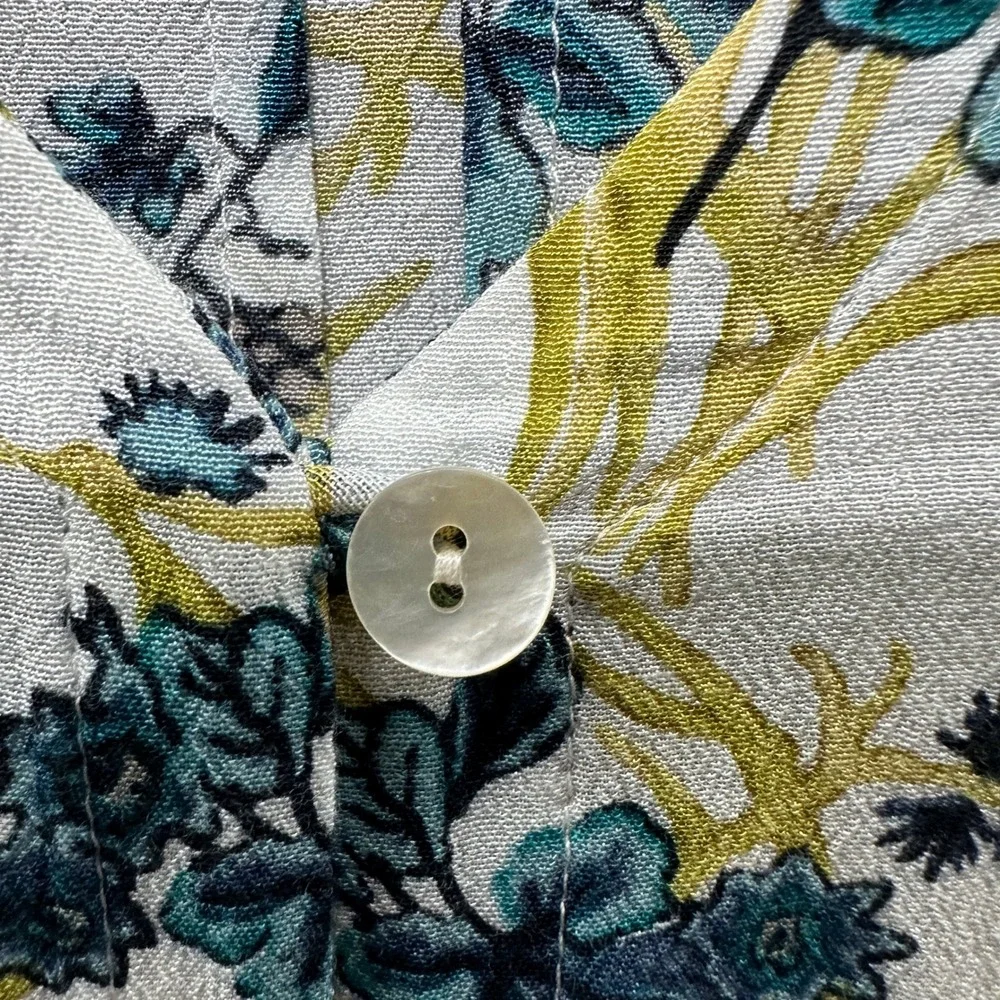 J Jill Button Up Blouse Top Womens Medium Floral Bird Print Rayon Cottage Nature